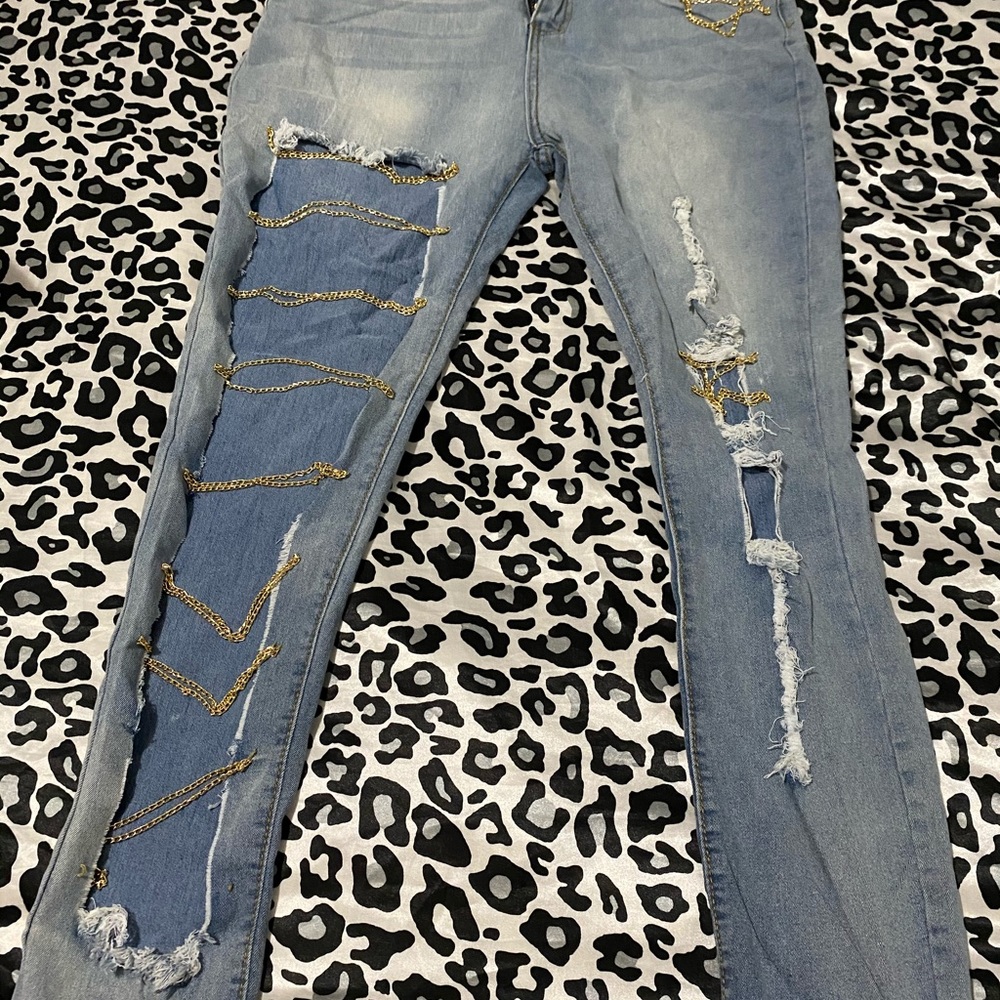 Ripped Jeans